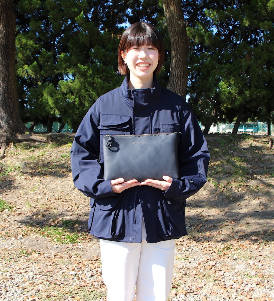 C39983C1-DAAA-4BDF-BCB5-49D60E074BA3